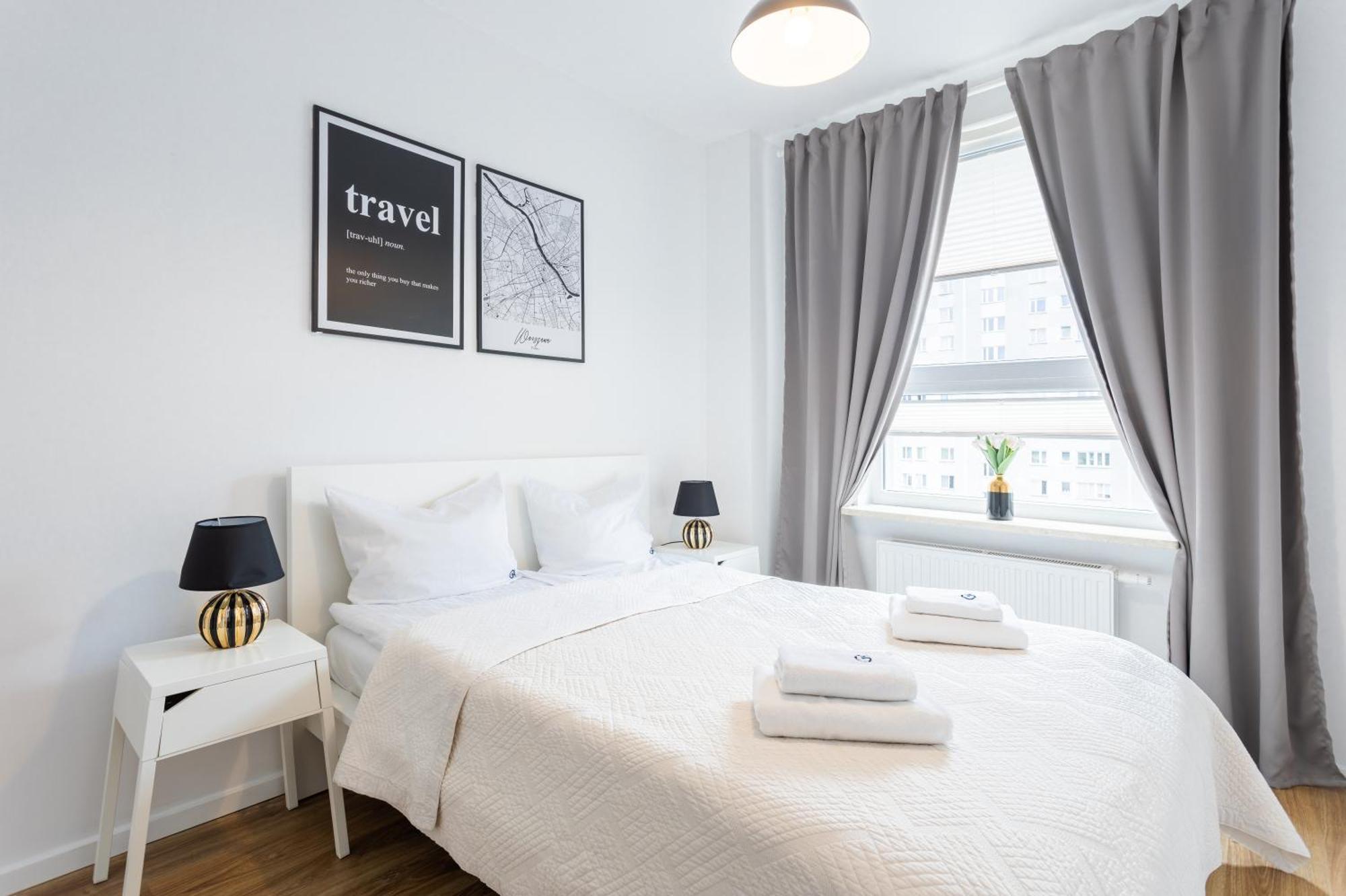 Urban Chic - Pereca - Rondo Onz - Luxury Warsaw Stays - 14 People Exterior photo