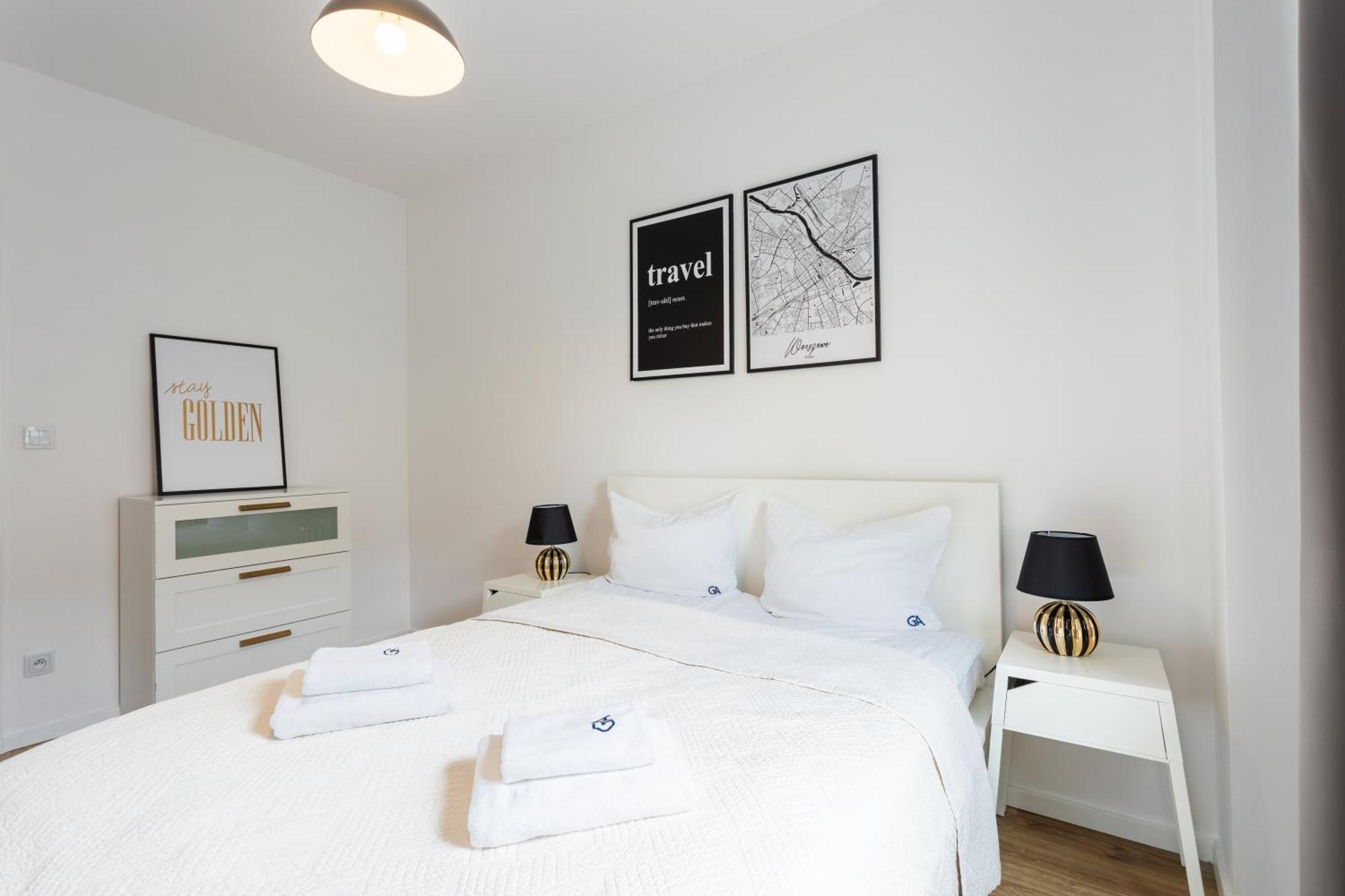Urban Chic - Pereca - Rondo Onz - Luxury Warsaw Stays - 14 People Exterior photo