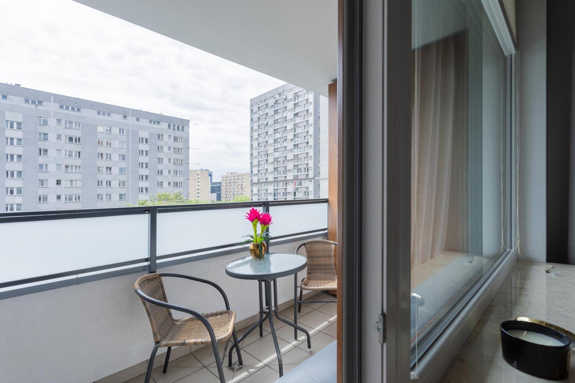 Urban Chic - Pereca - Rondo Onz - Luxury Warsaw Stays - 14 People Exterior photo